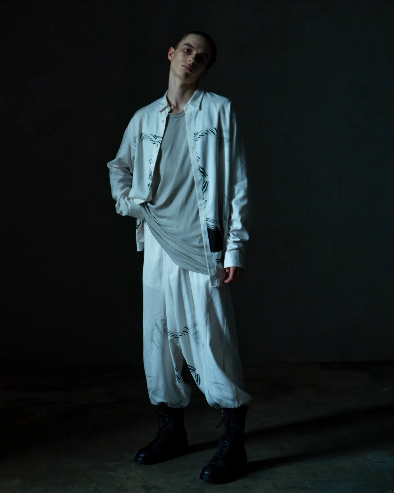 818PAM1 Off White / Graphic Printed Wide Pants