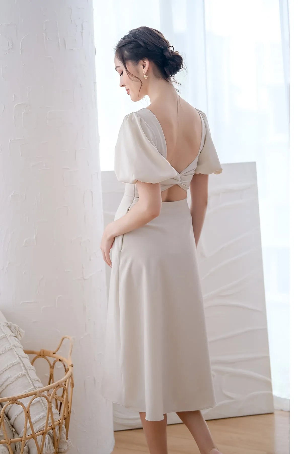 D'angelo Padded Bow Low Back Midi Dress - Ivory [XS/S/M/L/XL]