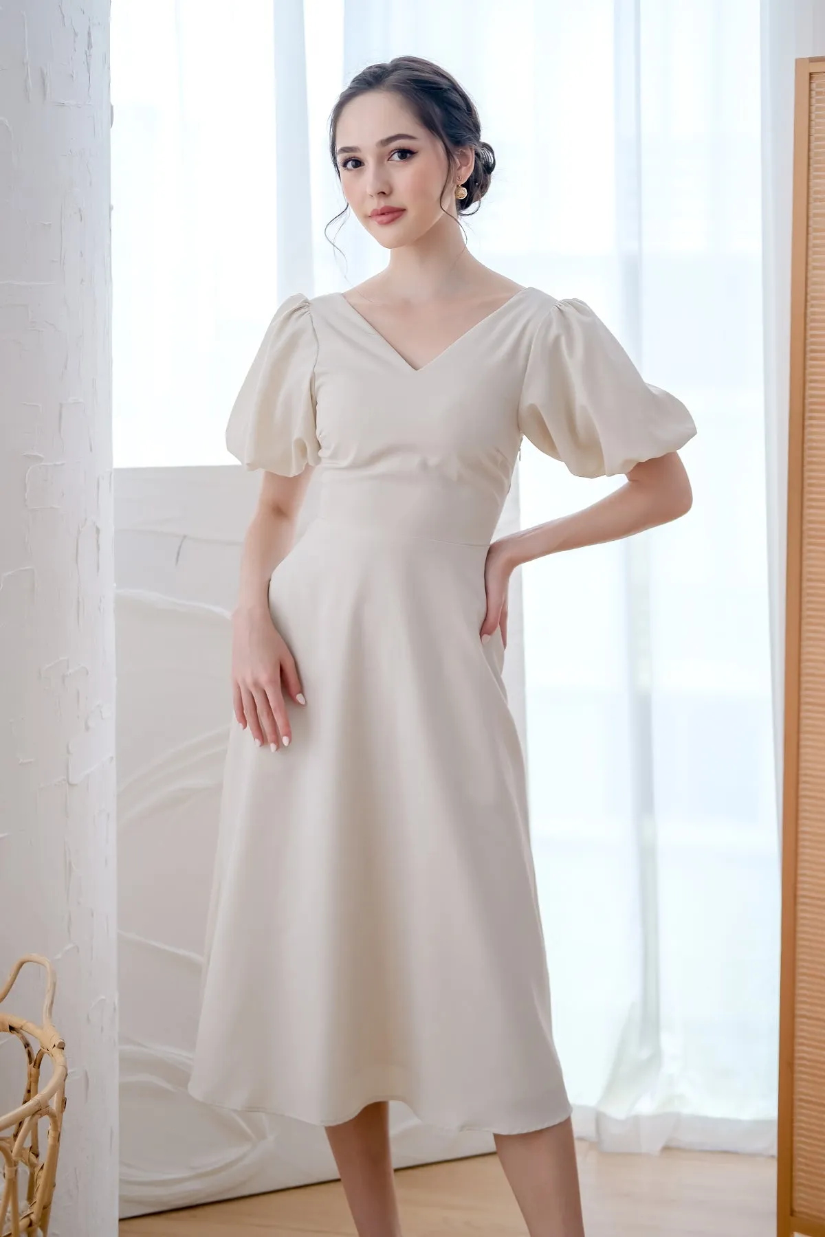 D'angelo Padded Bow Low Back Midi Dress - Ivory [XS/S/M/L/XL]