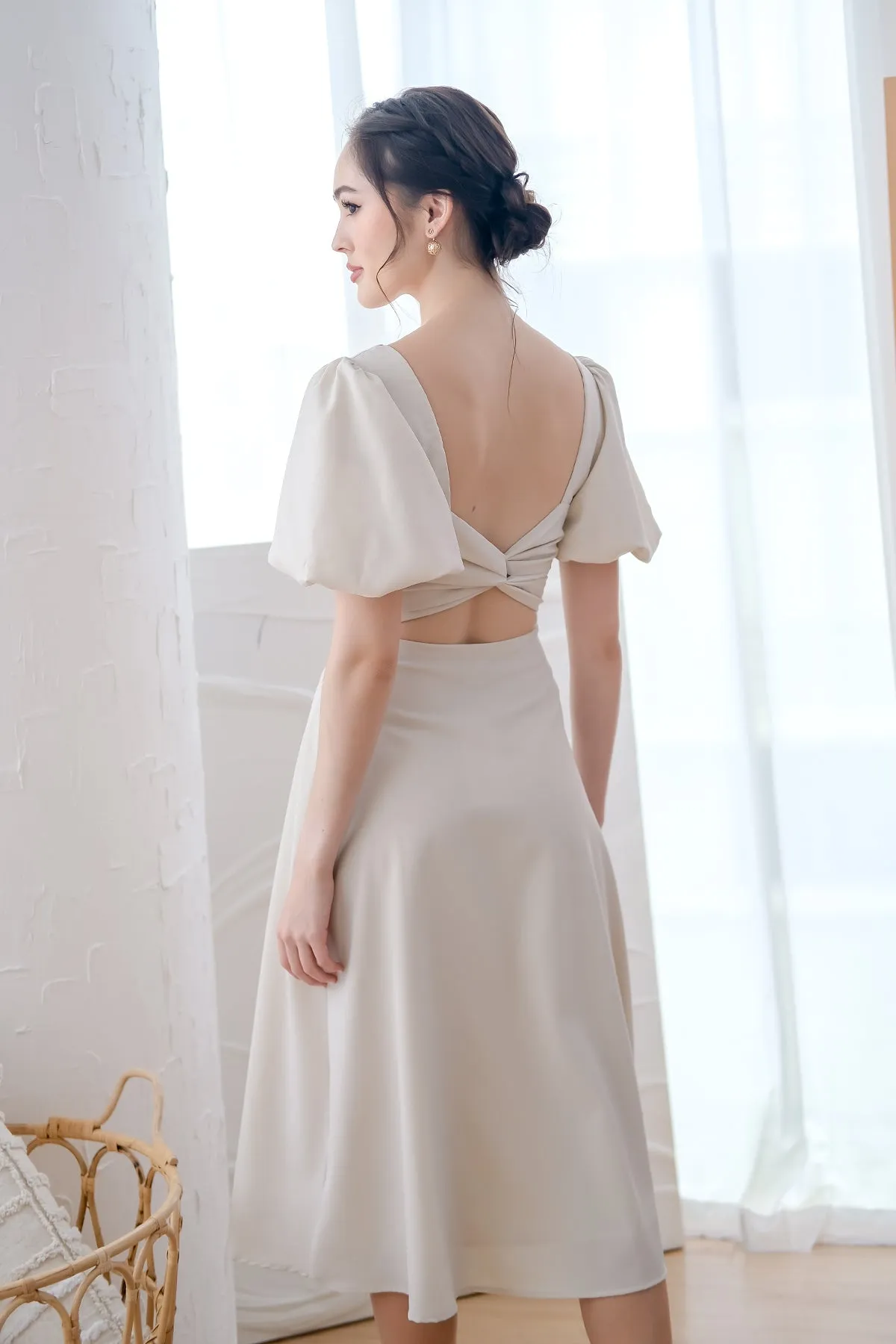 D'angelo Padded Bow Low Back Midi Dress - Ivory [XS/S/M/L/XL]