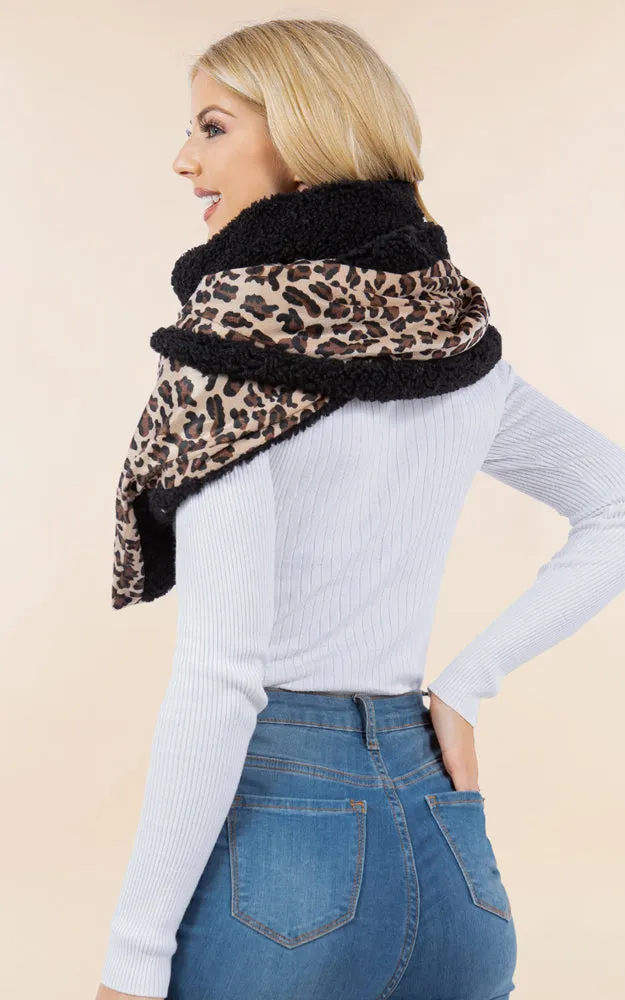 SA4280 Leopard Pattern Fur Trim Buckle Warmer Scarf