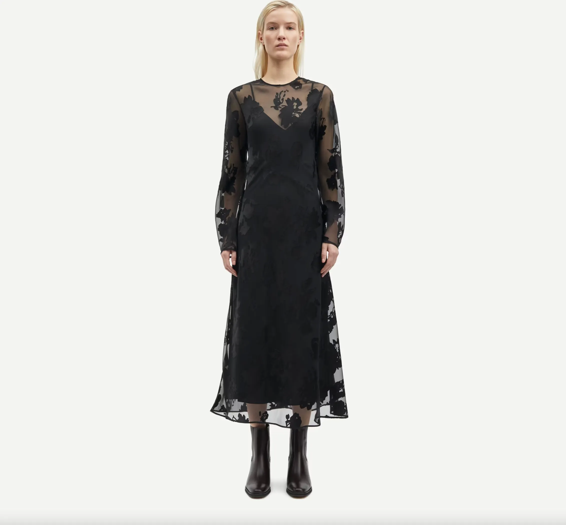 Samsoe Samsoe Samadeleine Dress / Black Blooming Burnout