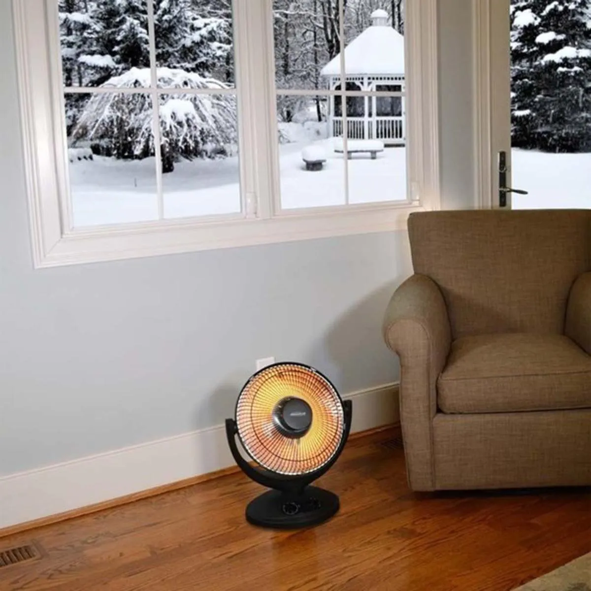 SoleusAir 17" Oscilliating Reflective Personal Heater