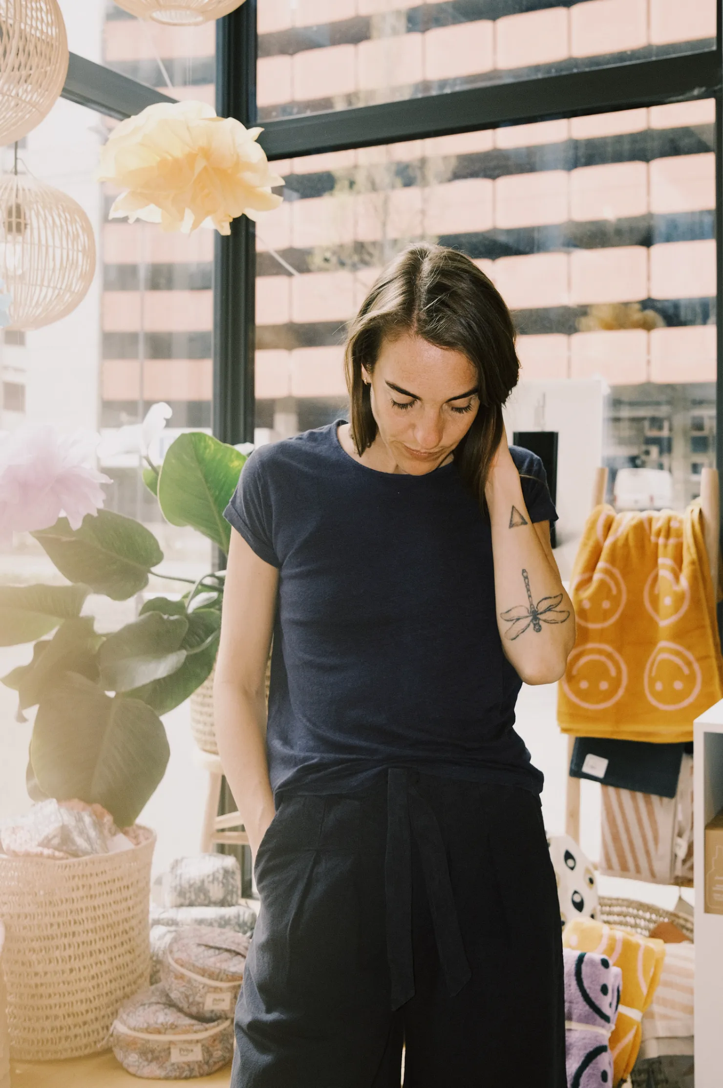t-shirt - linen - navy
