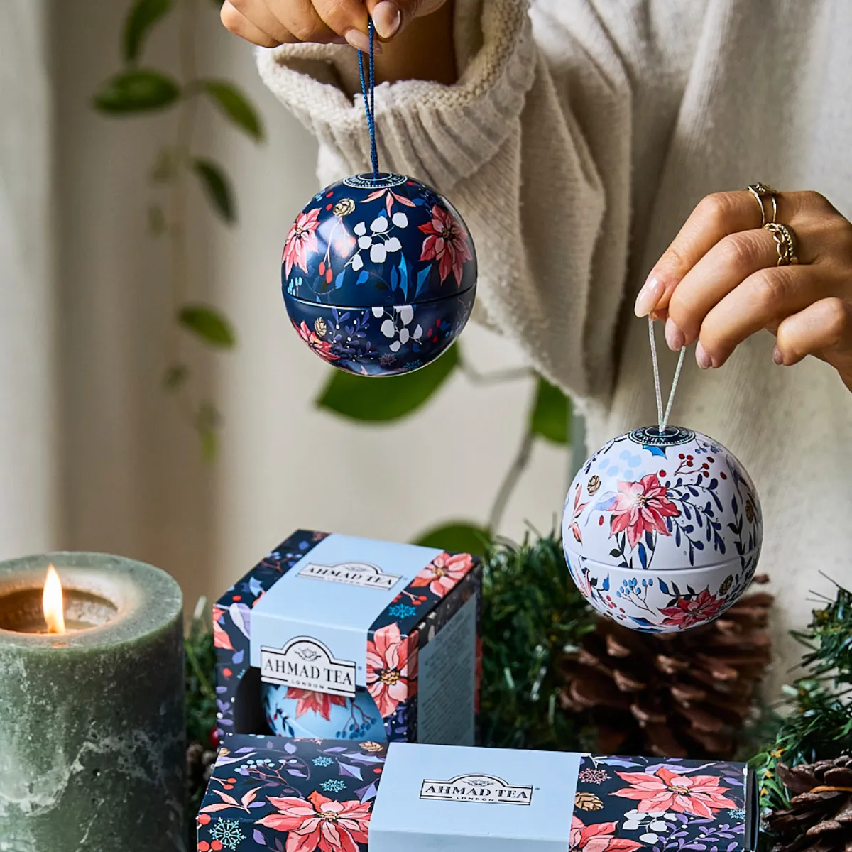 Winter Wonder Tea Ornament (English Breakfast)